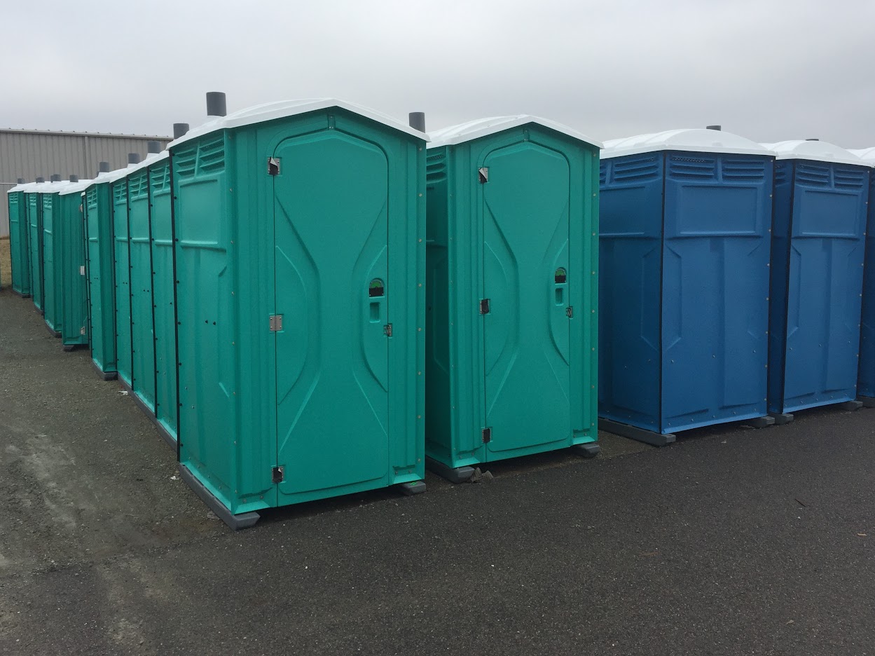 蹲式厕所角度四缩图